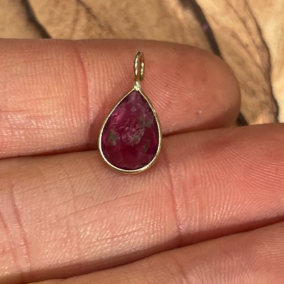 2CT Natural Dusty Fuschia Pink Tourmaline Pear 14K Yellow Gold Charm 16x7mm - Picture 7 of 7